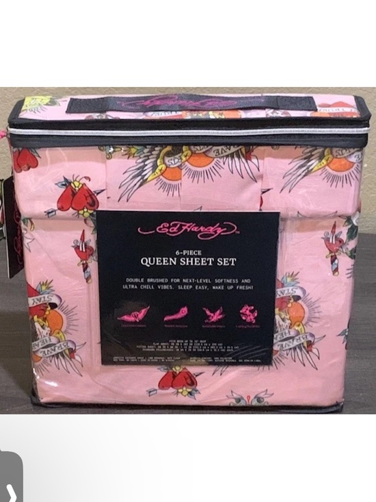 Ed Hardy Other - Ed Hardy Pink Tattoo-Print Brave Hearts 6pc Queen Sheet Set NWT